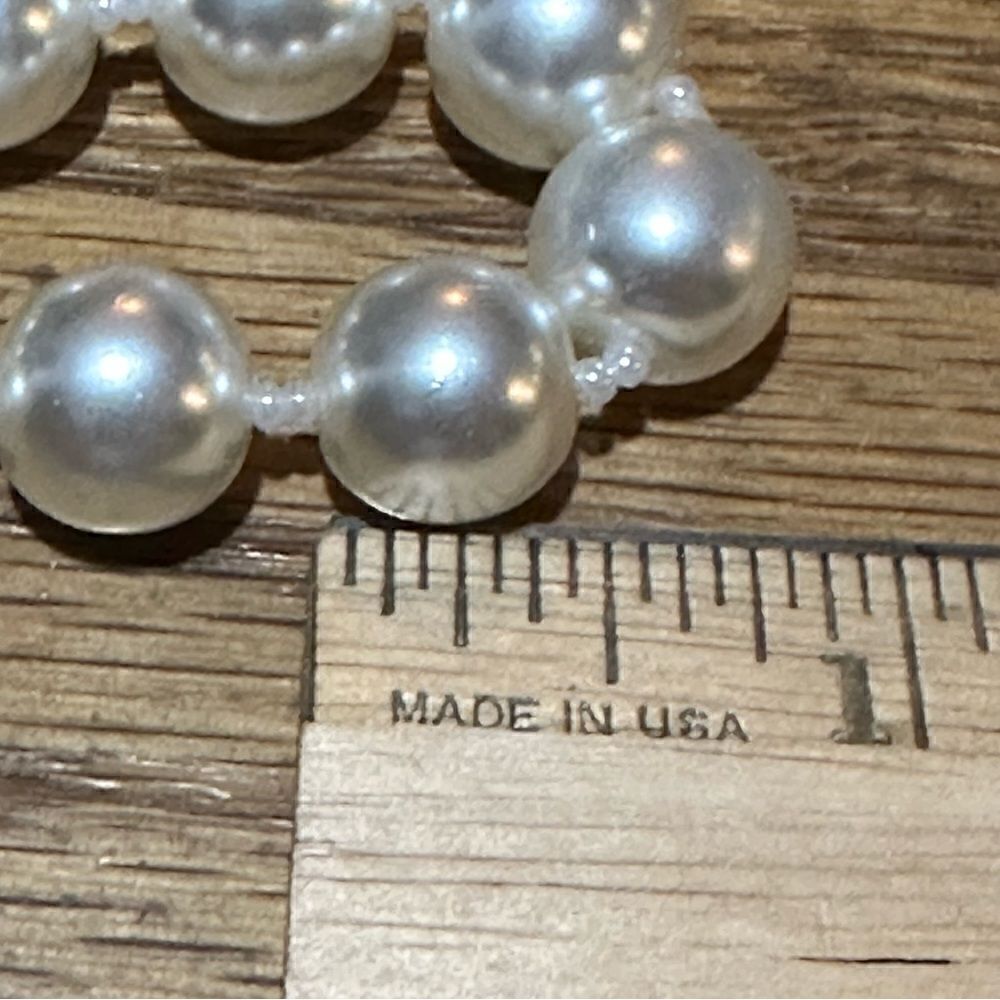 Beautiful Glass Pearls 14” Strand - Picture 3 of 4